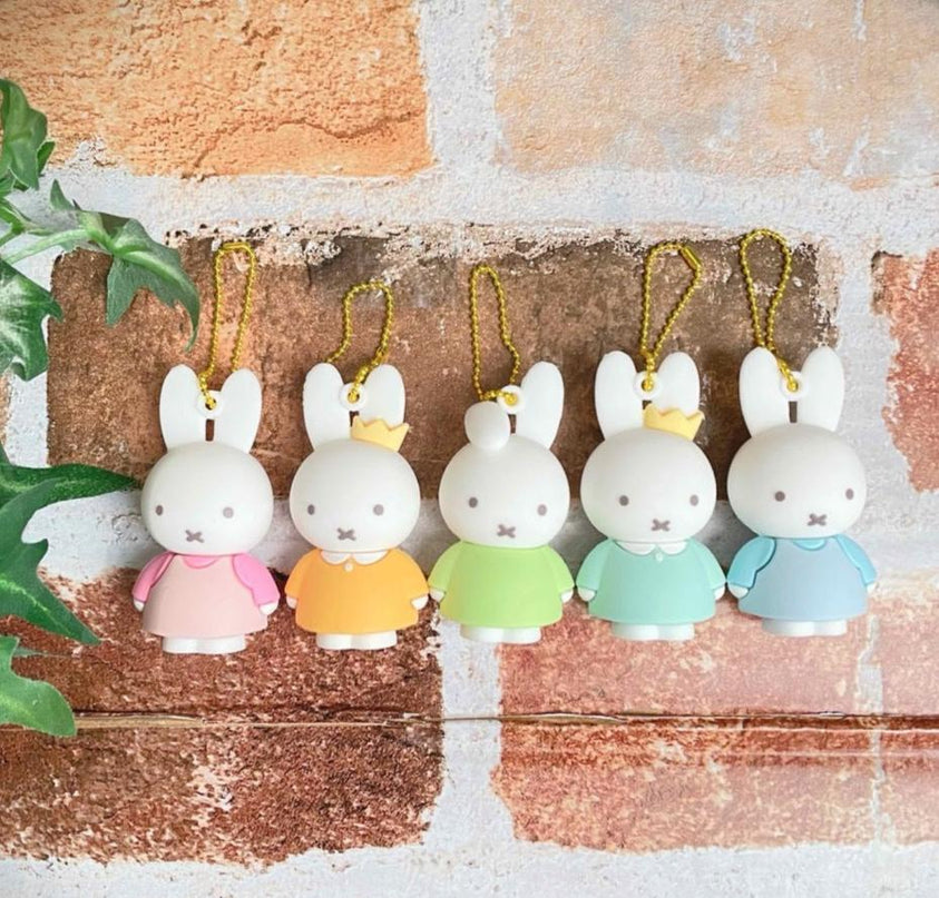 miffy Puku Puku Rubber Mascot Keychain (Pack of 30)