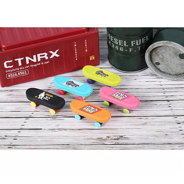 Skate Board (60pcs) $0.45/ea